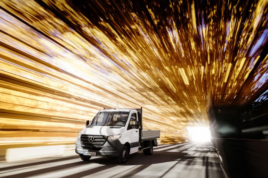  Mercedes-Benz Sprinter 516 CDI Pickup 2018 года  (WW) (фото 5 из 10)